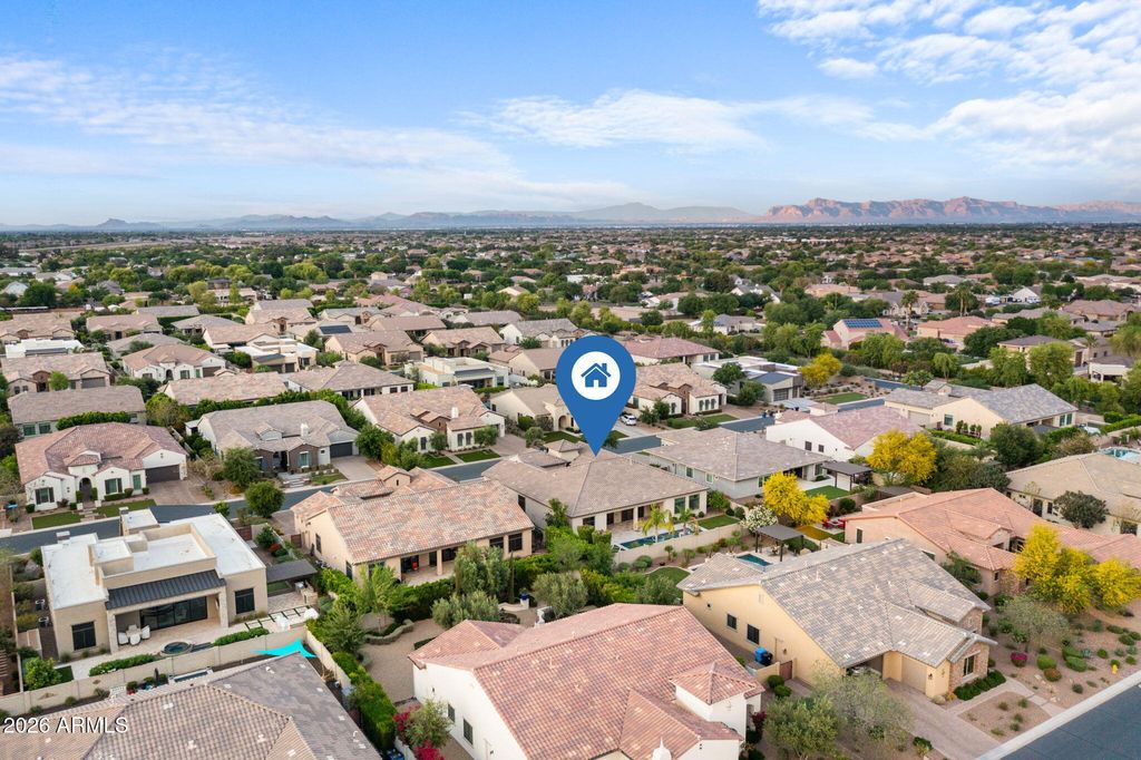 Image 66 of property listing at 2537 E TURNBERRY Drive, Gilbert, AZ 85298