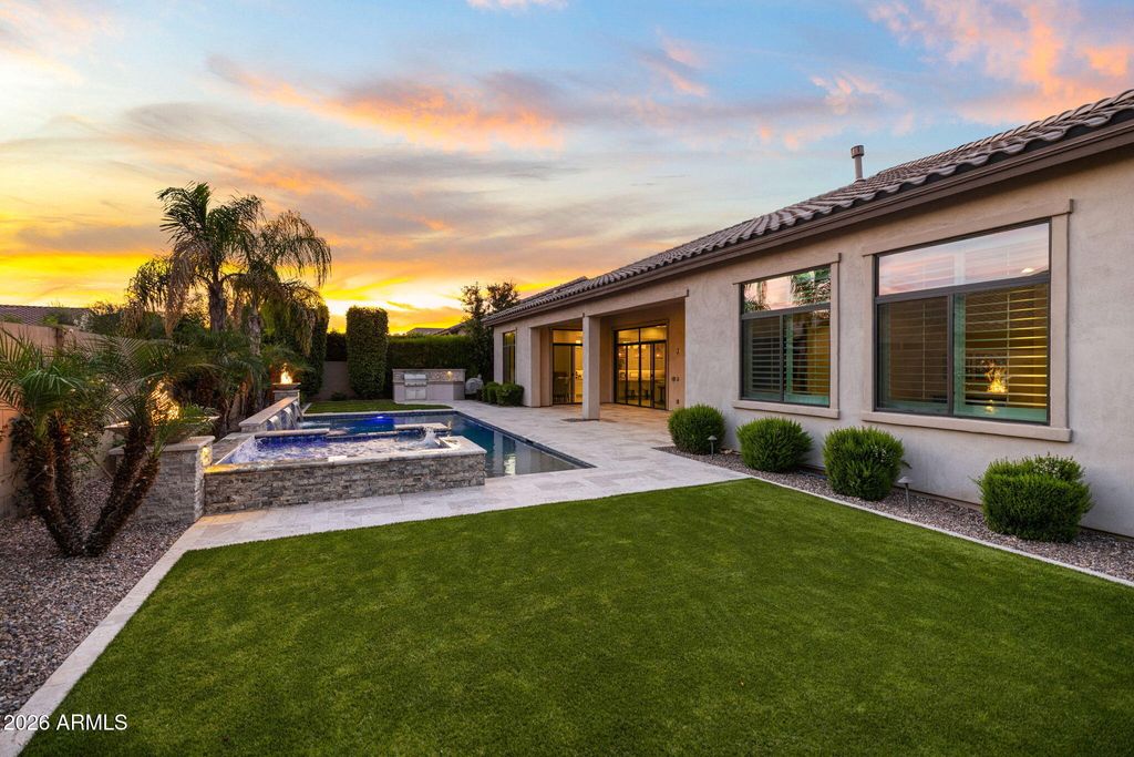 Image 73 of property listing at 2537 E TURNBERRY Drive, Gilbert, AZ 85298
