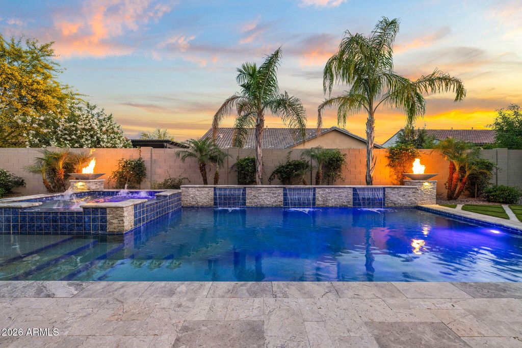 Image 83 of property listing at 2537 E TURNBERRY Drive, Gilbert, AZ 85298