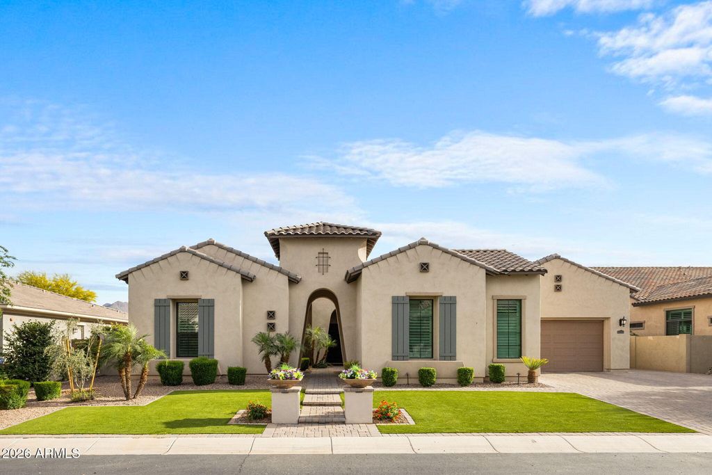 Image 87 of property listing at 2537 E TURNBERRY Drive, Gilbert, AZ 85298