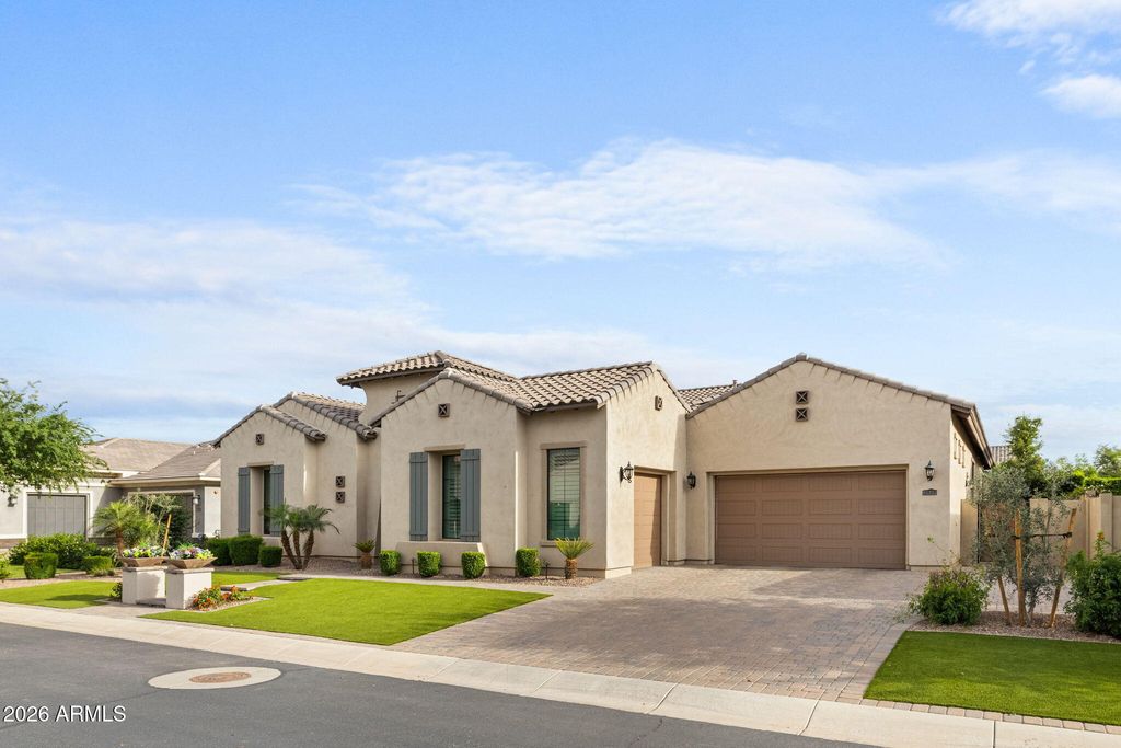 Image 89 of property listing at 2537 E TURNBERRY Drive, Gilbert, AZ 85298