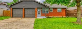 740 Lawton Avenue, Moore, OK 73160