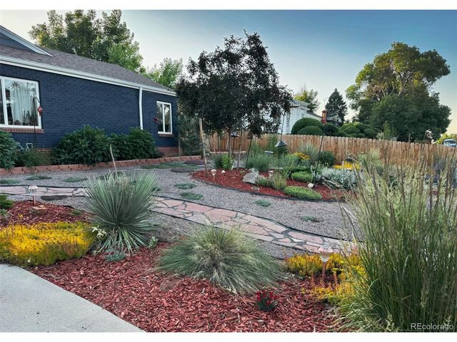 823 S Raritan St, Denver, CO 80223