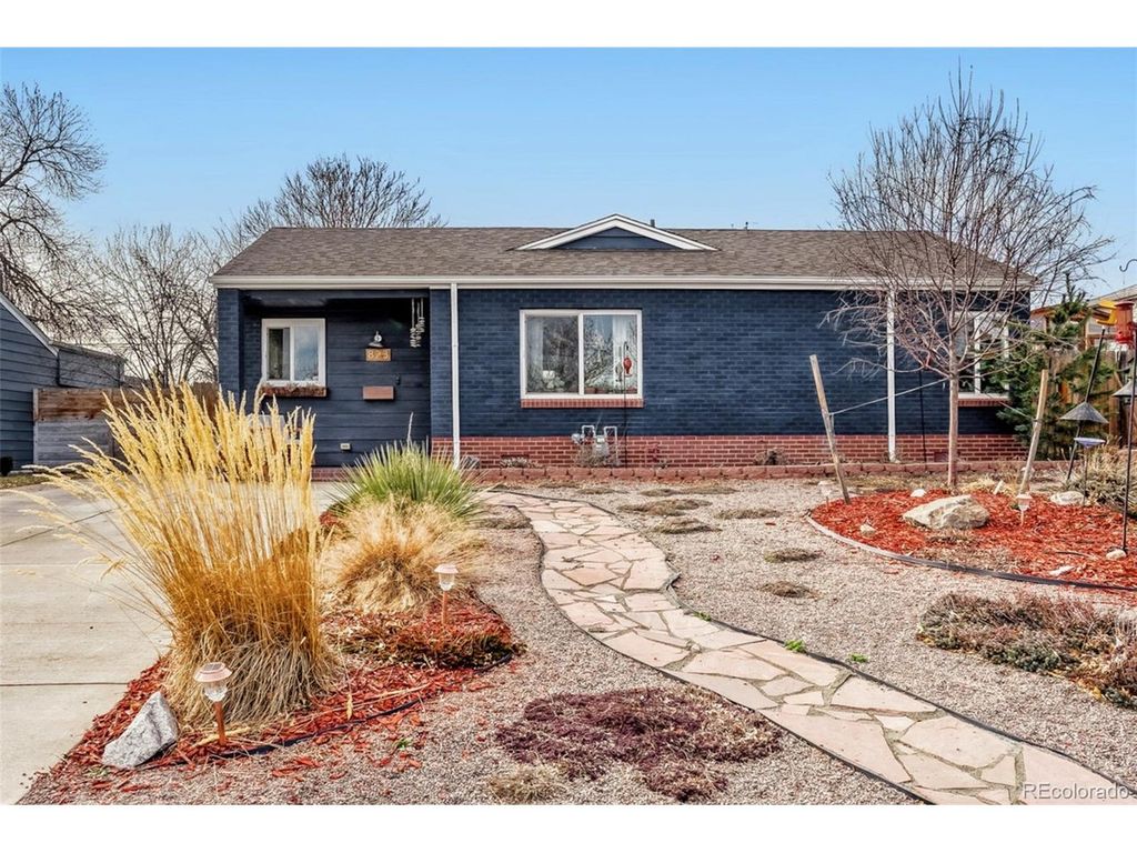 823 S Raritan St, Denver, CO 80223