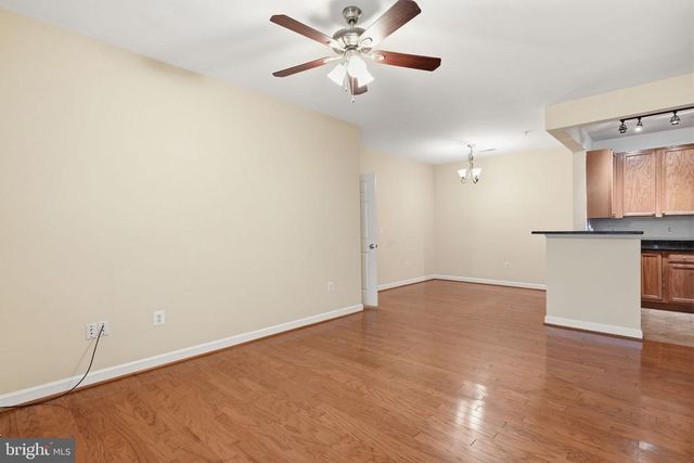 6185 Willow Pl Apt 108, Bealeton, VA 22712