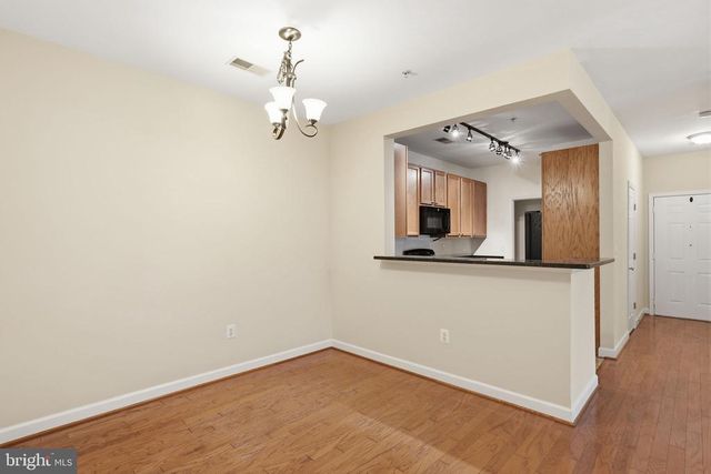 6185 Willow Pl Apt 108, Bealeton, VA 22712