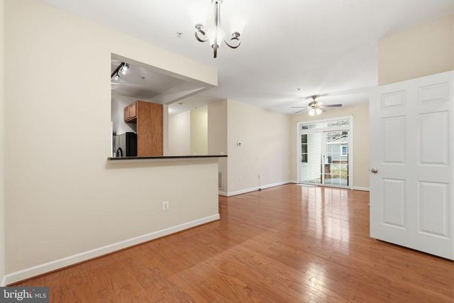 6185 Willow Pl Apt 108, Bealeton, VA 22712