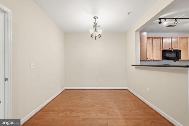 6185 Willow Pl Apt 108, Bealeton, VA 22712