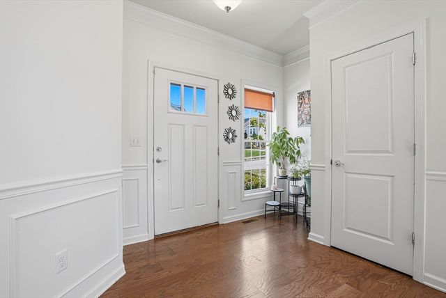 25 Spruce St 25, Hopkinton, MA 01748