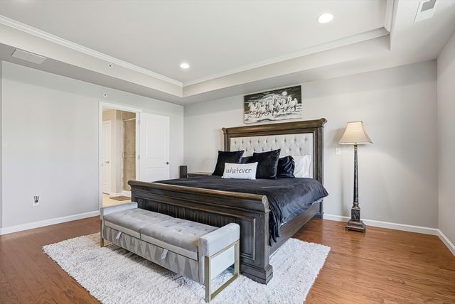 25 Spruce St 25, Hopkinton, MA 01748