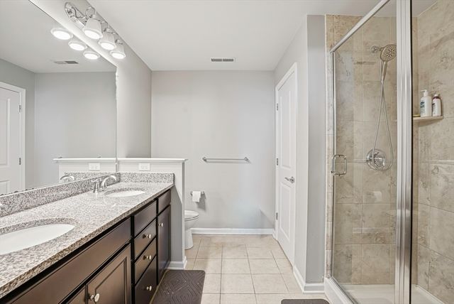 25 Spruce St 25, Hopkinton, MA 01748