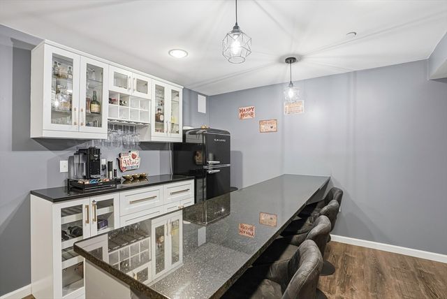 25 Spruce St 25, Hopkinton, MA 01748