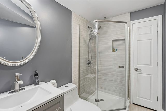 25 Spruce St 25, Hopkinton, MA 01748