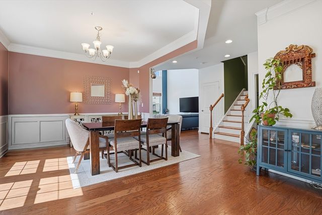25 Spruce St 25, Hopkinton, MA 01748