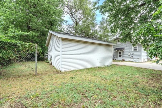 623 S Grove Dr, Wichita, KS 67211