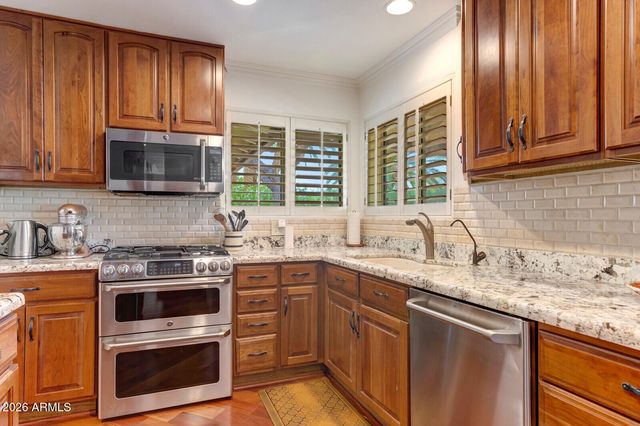 6821 E VISTA Drive, Paradise Valley, AZ 85253