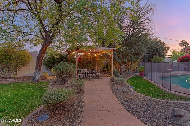 6821 E VISTA Drive, Paradise Valley, AZ 85253