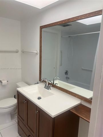 2501 W Golf Blvd 128, Pompano Beach, FL 33064