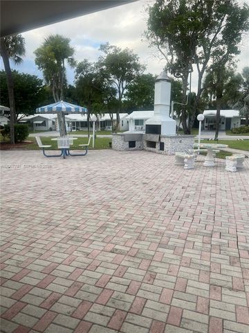 2501 W Golf Blvd 128, Pompano Beach, FL 33064