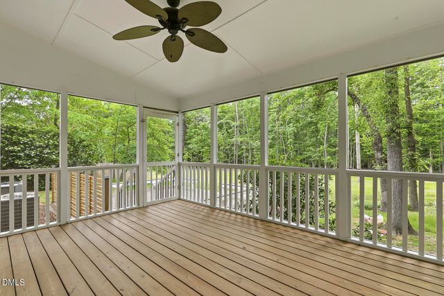 2013 W Sterlington Place, Apex, NC 27502