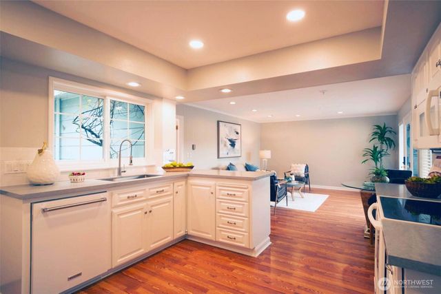 10826 Meadow Road SW, Lakewood, WA 98499