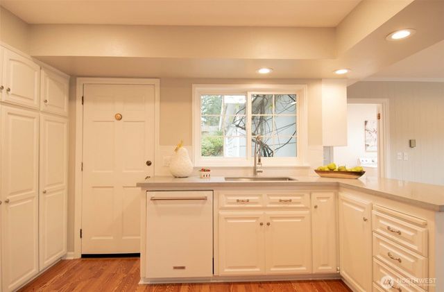 10826 Meadow Road SW, Lakewood, WA 98499