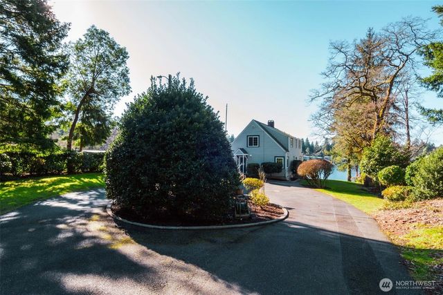 10826 Meadow Road SW, Lakewood, WA 98499