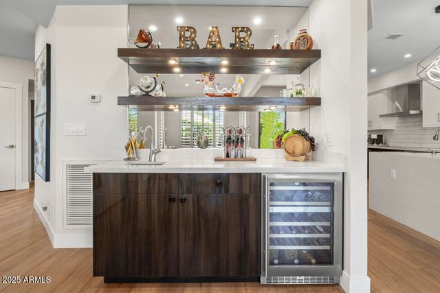 25150 N WINDY WALK Drive 4, Scottsdale, AZ 85255