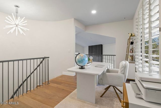 25150 N WINDY WALK Drive 4, Scottsdale, AZ 85255