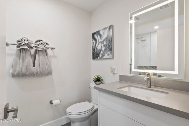 25150 N WINDY WALK Drive 4, Scottsdale, AZ 85255