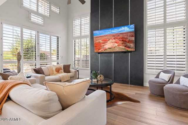 25150 N WINDY WALK Drive 4, Scottsdale, AZ 85255