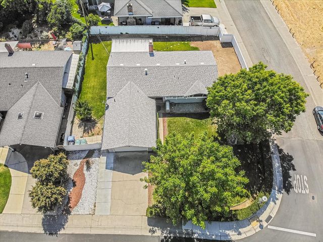 5851 Shenandoah Dr, Sacramento, CA 95841