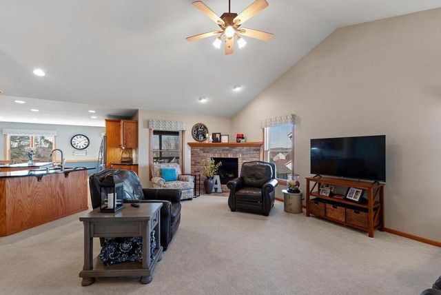 1245 Garfield LANE, Hartford, WI 53027