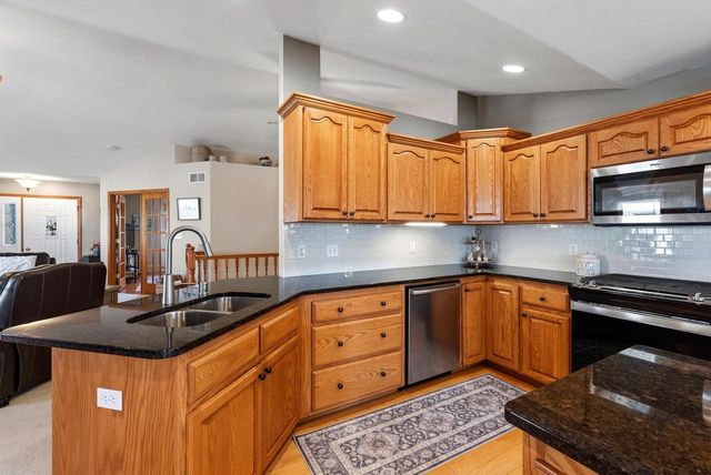 1245 Garfield LANE, Hartford, WI 53027