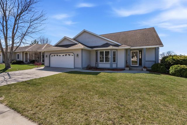 1245 Garfield LANE, Hartford, WI 53027