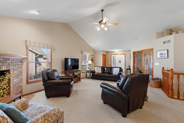 1245 Garfield LANE, Hartford, WI 53027