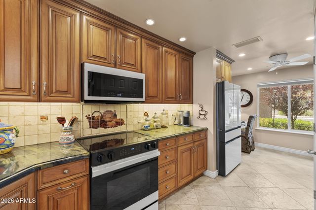 4015 N 78TH Street 122, Scottsdale, AZ 85251