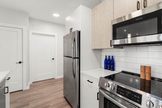 10 Somerset 309, Winthrop, MA 02152