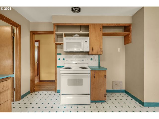 12975 Sw DAVIES Rd, Beaverton, OR 97008