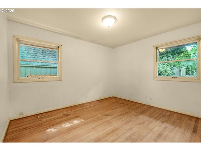 12975 Sw DAVIES Rd, Beaverton, OR 97008