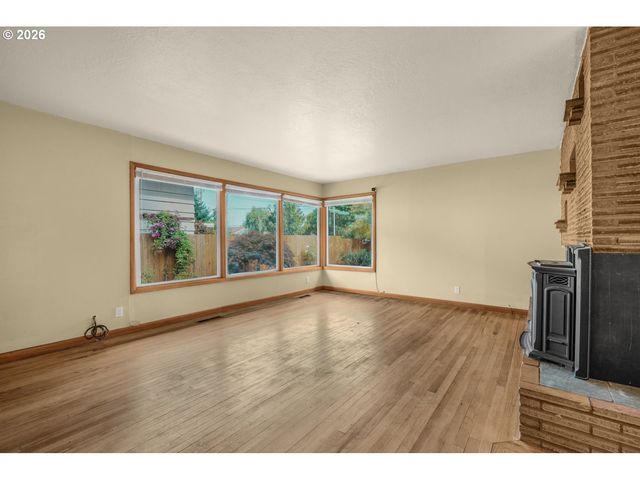 12975 Sw DAVIES Rd, Beaverton, OR 97008