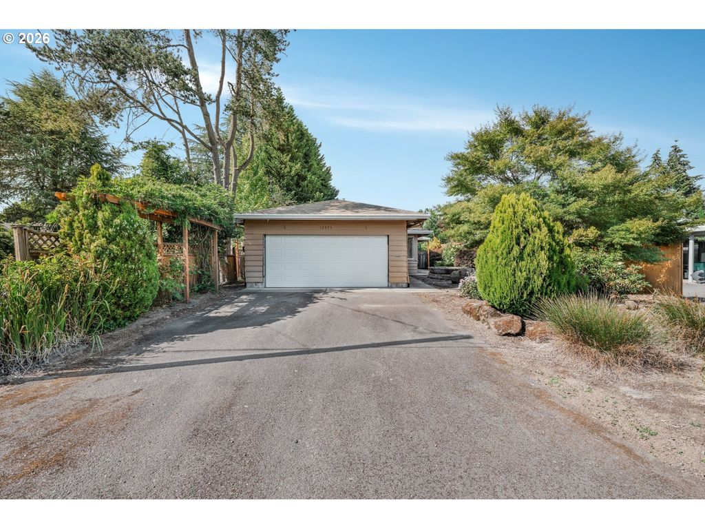 12975 Sw DAVIES Rd, Beaverton, OR 97008