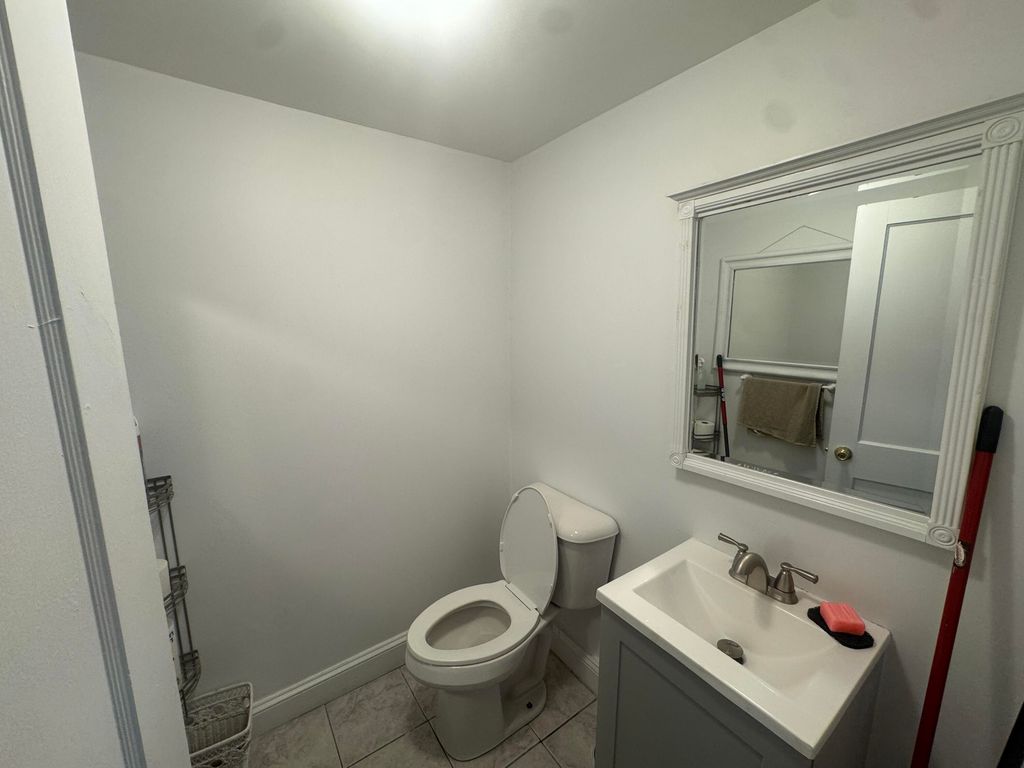 1327 US-1, York, ME 03902 — photo 5