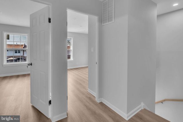 222 N AUBURN DR, Sterling, VA 20164
