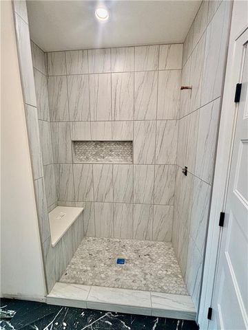 1202 NW 4th Street, Oak Grove, MO 64075