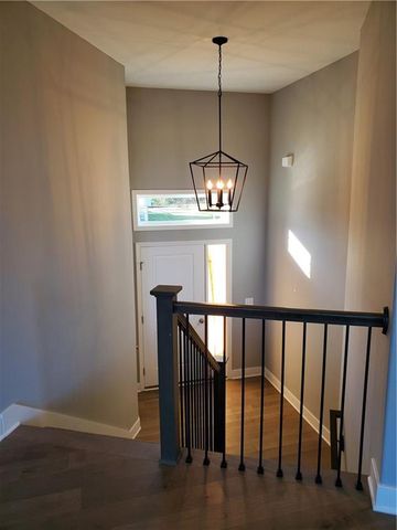 1202 NW 4th Street, Oak Grove, MO 64075