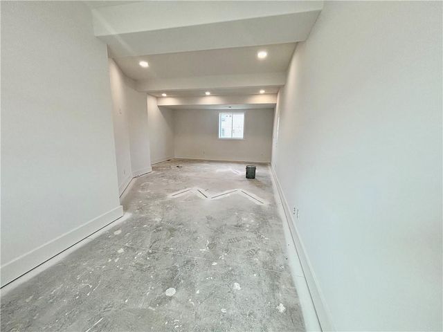 1202 NW 4th Street, Oak Grove, MO 64075