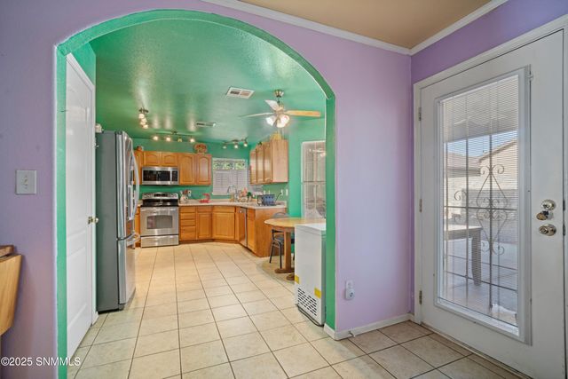 5950 Moon View Drive, Las Cruces, NM 88012