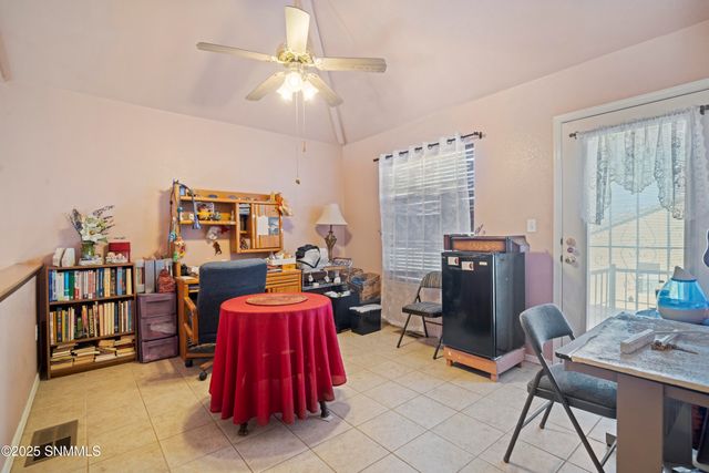5950 Moon View Drive, Las Cruces, NM 88012