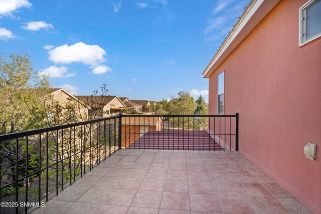 5950 Moon View Drive, Las Cruces, NM 88012